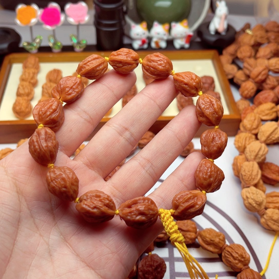 文玩核桃手串蛤蟆头