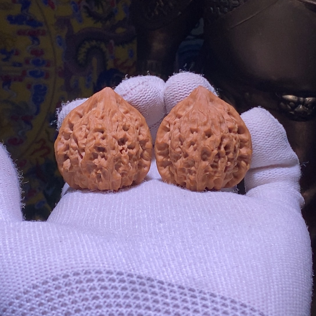 文玩核桃吊坠全品34 32 35血玲珑