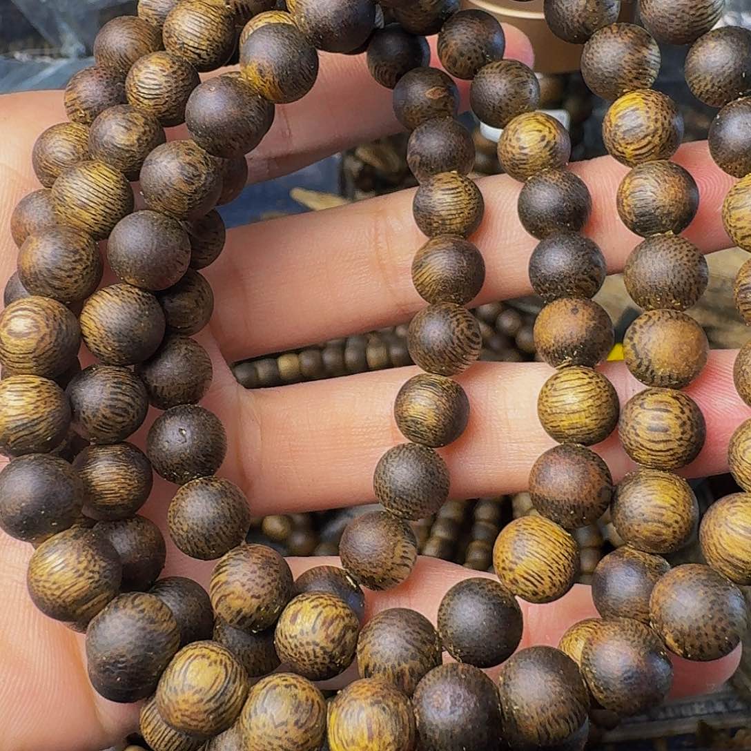沉香手串卡八圆珠31克