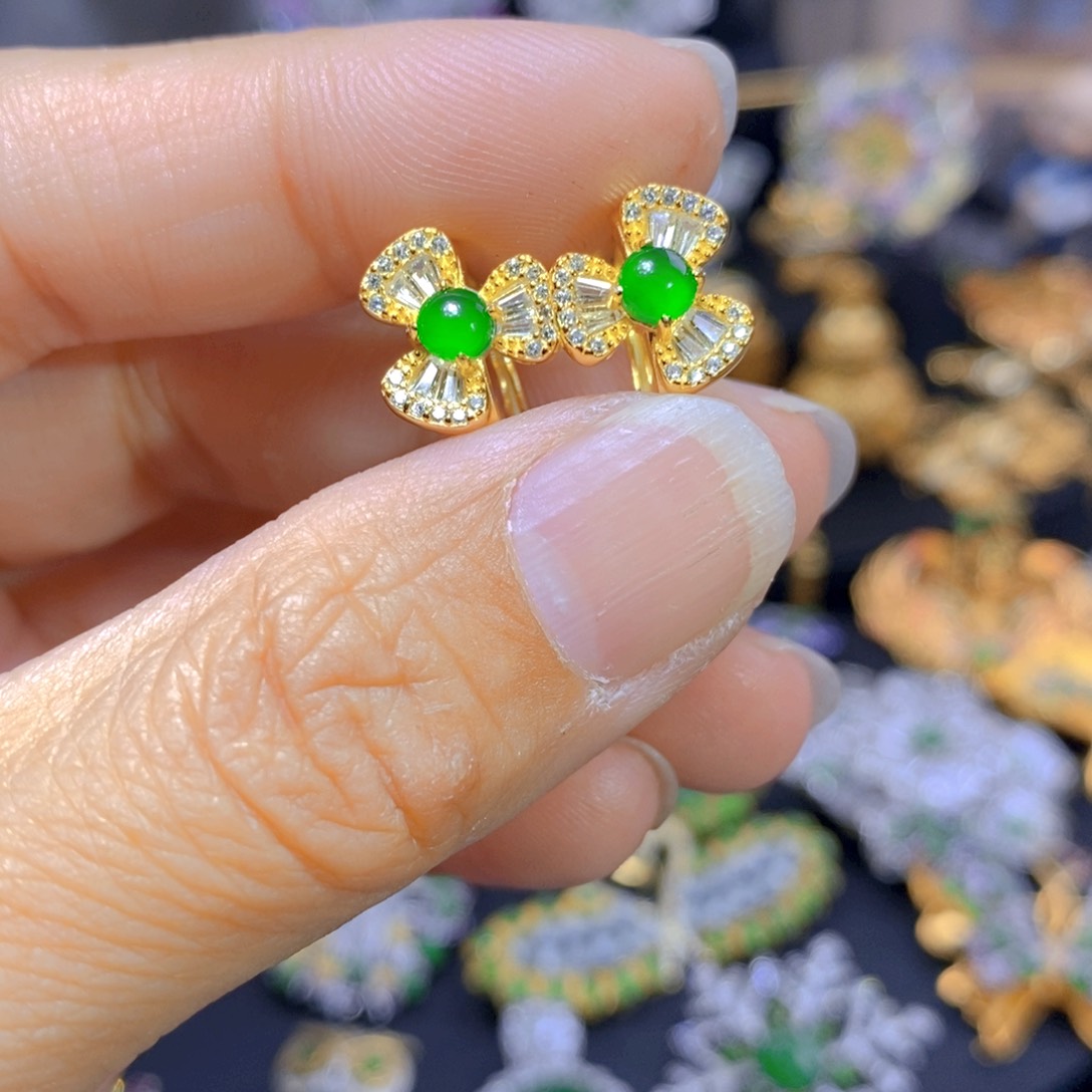 翡翠耳钉银S925镶嵌天然翡翠