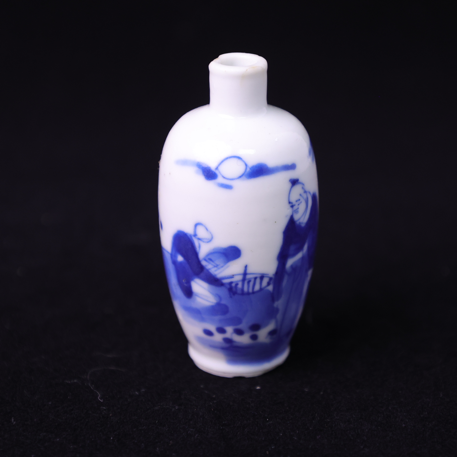 清晚期 青花人物故事图鼻烟瓶