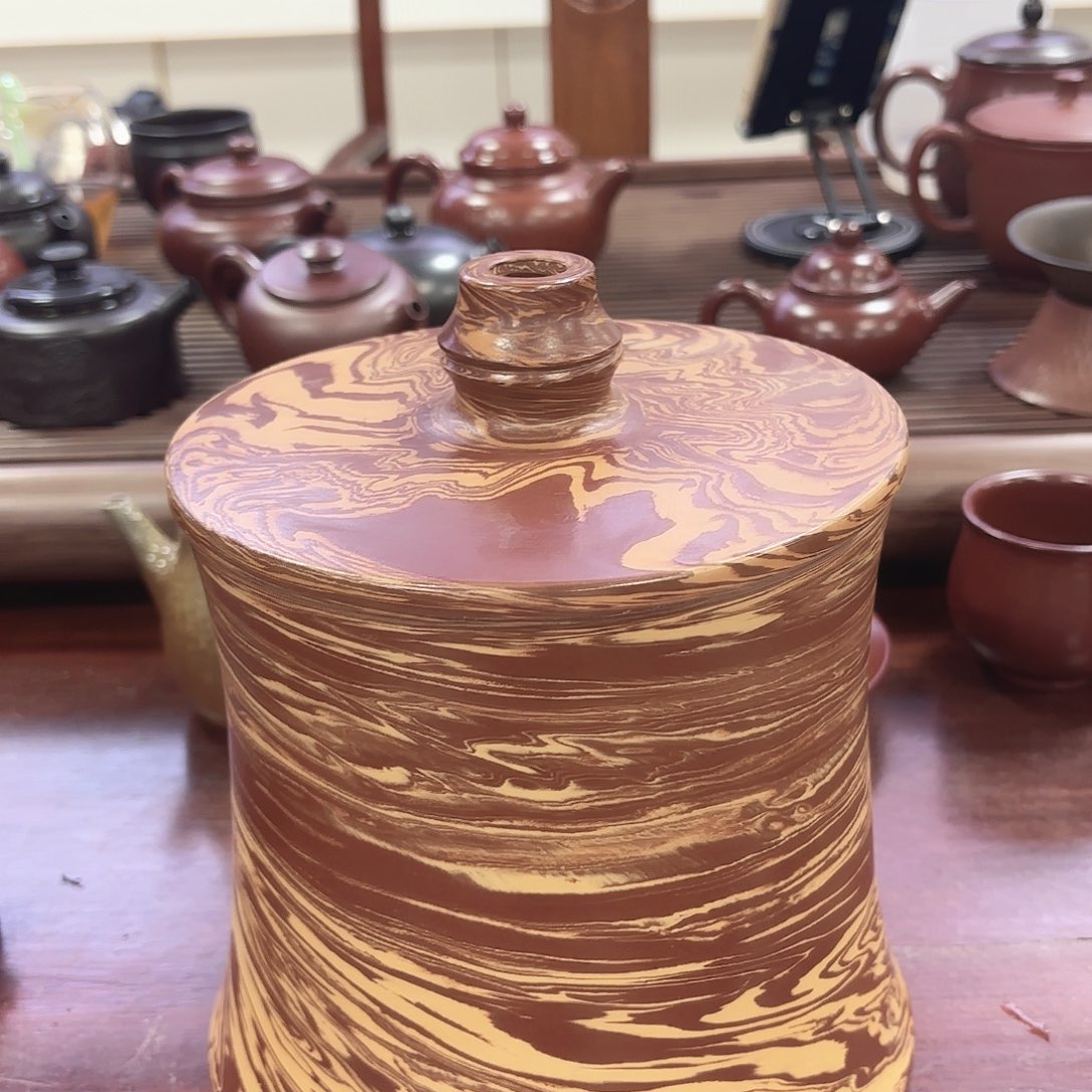 自***乐钦州坭兴陶微瑕胶泥精品老罐1斤