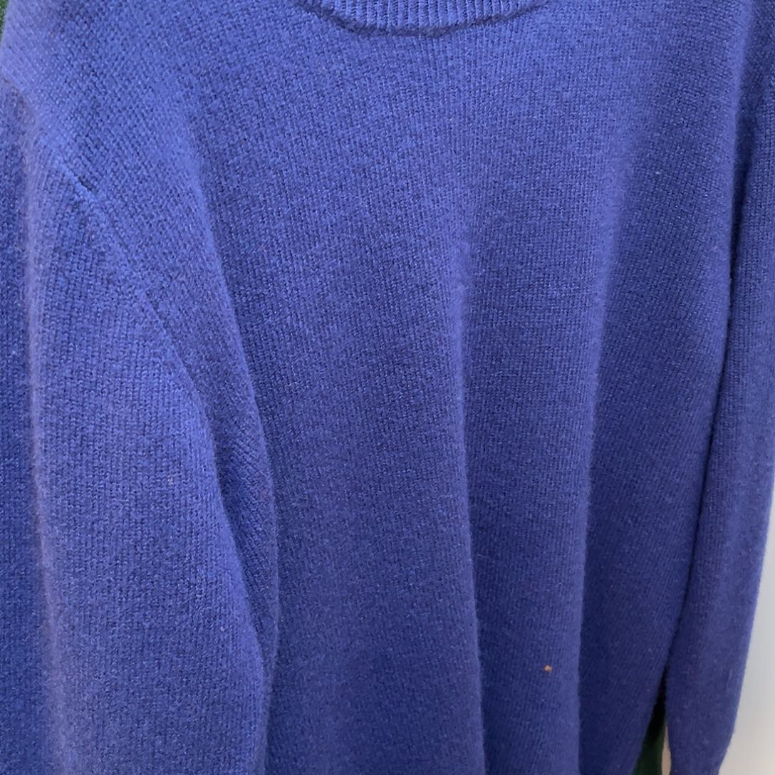 年****孤品特价男款，圆领，蓝色