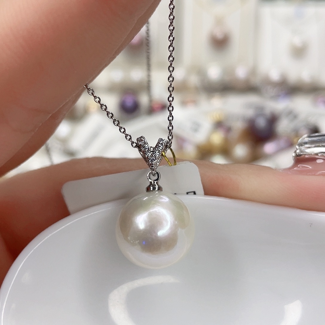 淡水珍珠吊坠(赠链)未镶嵌