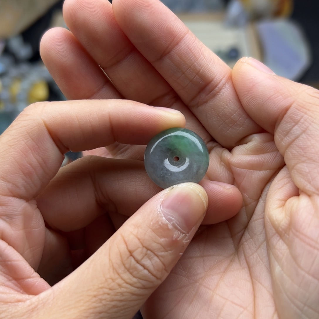 颈饰未镶嵌翡翠扣子