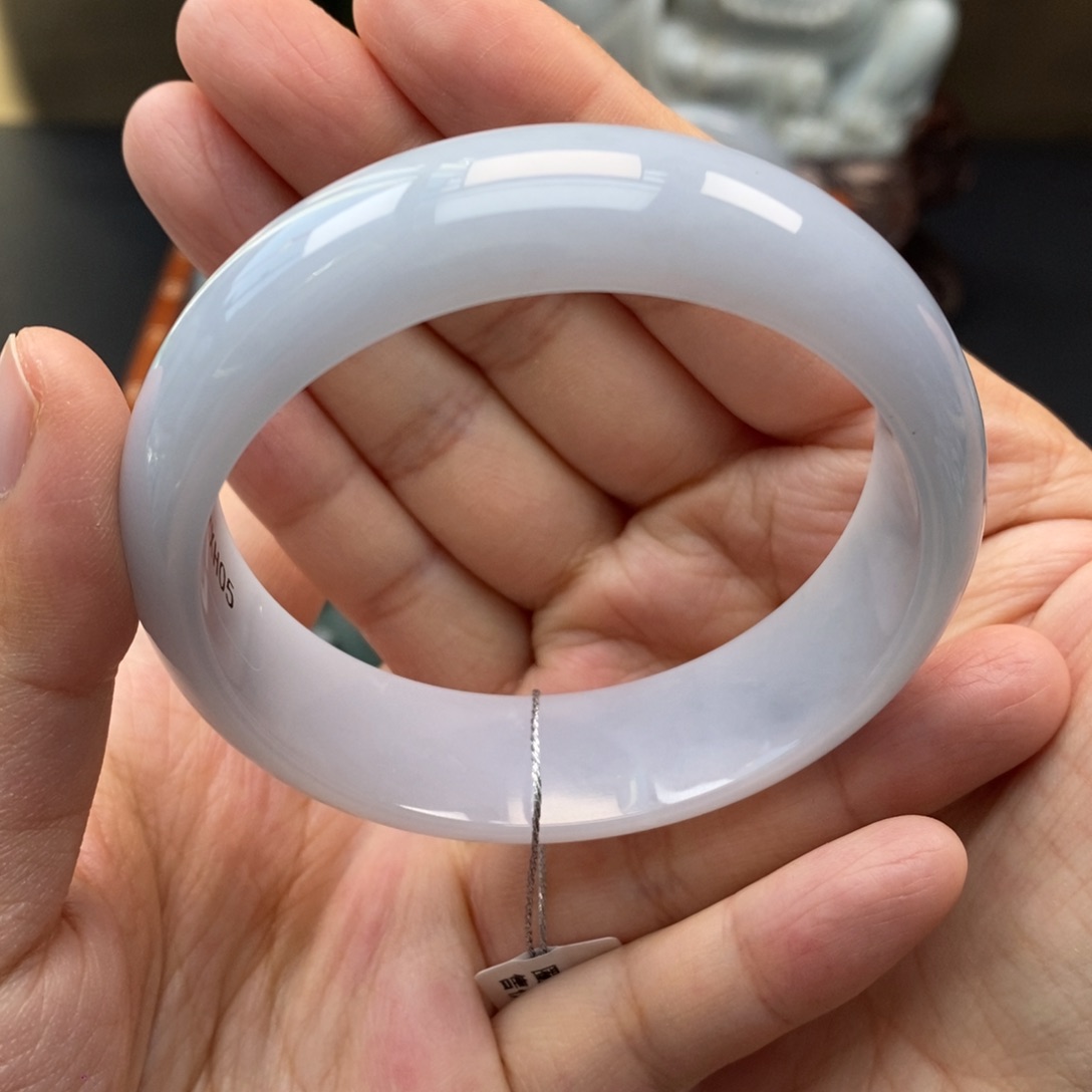 翡翠手镯未镶嵌天然