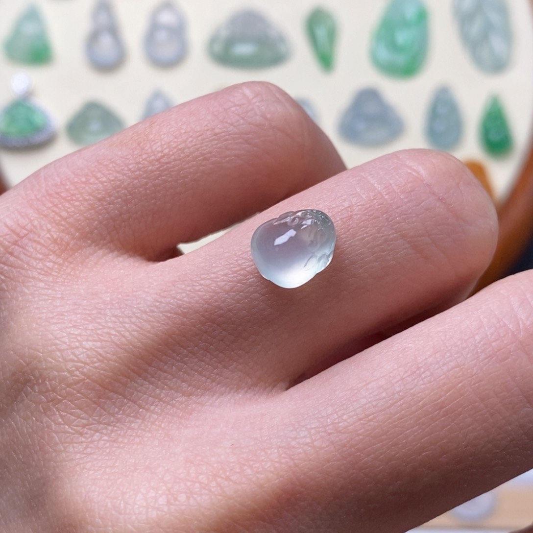 翡翠颈饰未镶嵌金蟾