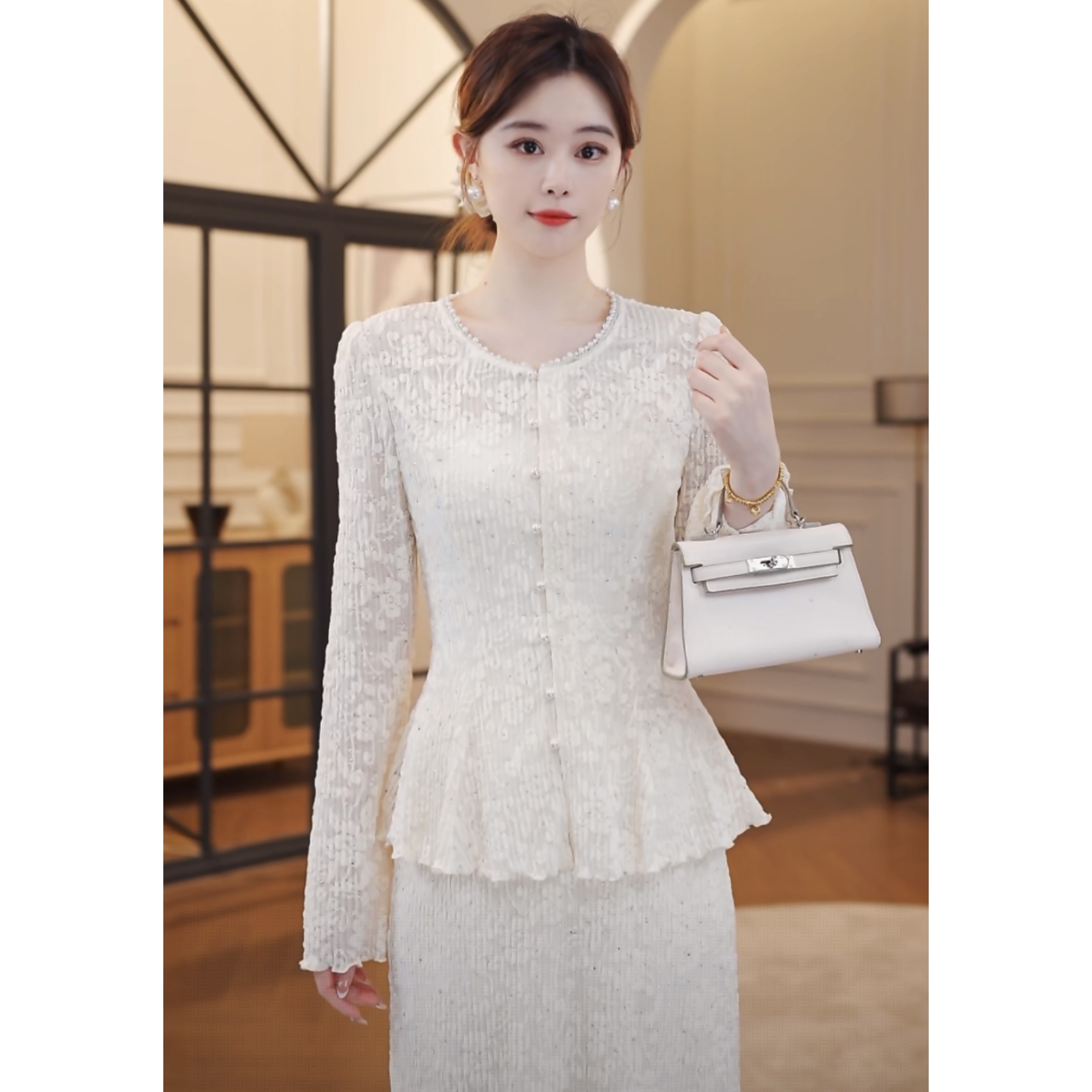 【嘉嘉JIANG】白塔恋人 时尚温柔镂空蕾丝小衫/套装 XJ253A3057