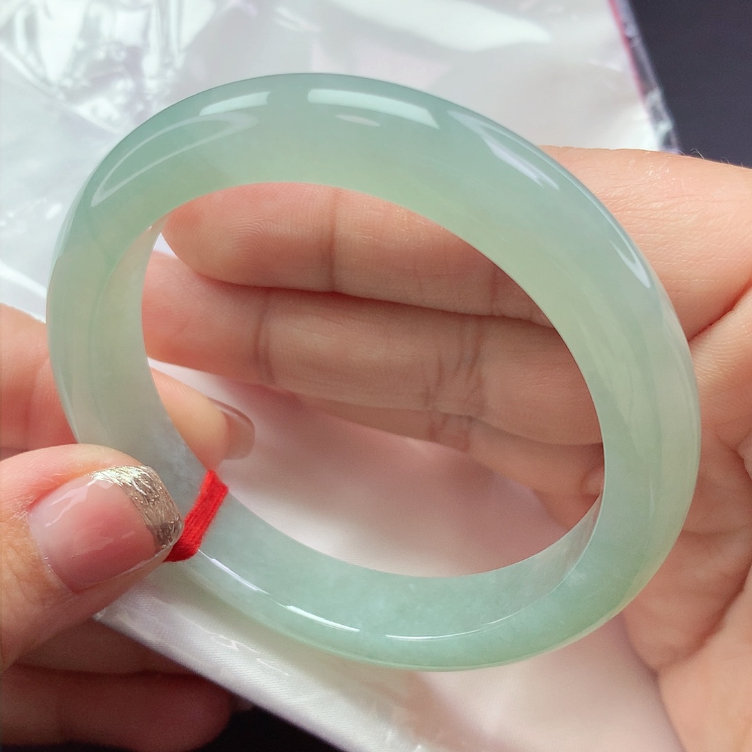 【闪购商品】翡翠手镯未镶嵌a 063000