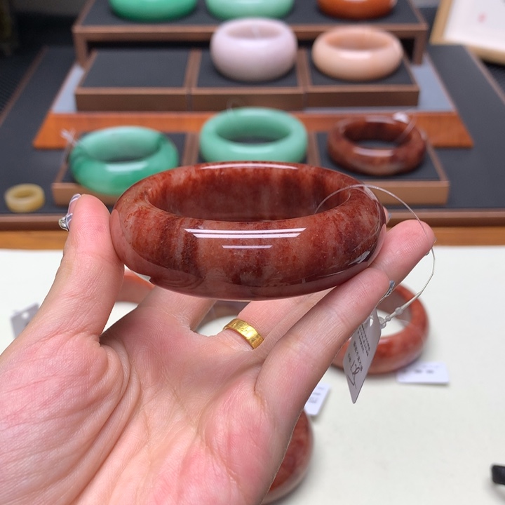 羊***咩石英质玉（非洲翠）合金舍