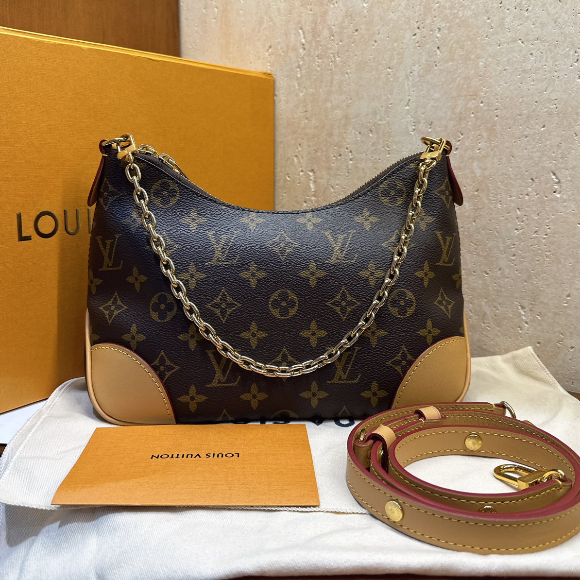 95新 LouisVuitton/路易威登 7192  LV 黄牛角斜挎包  24年大全套