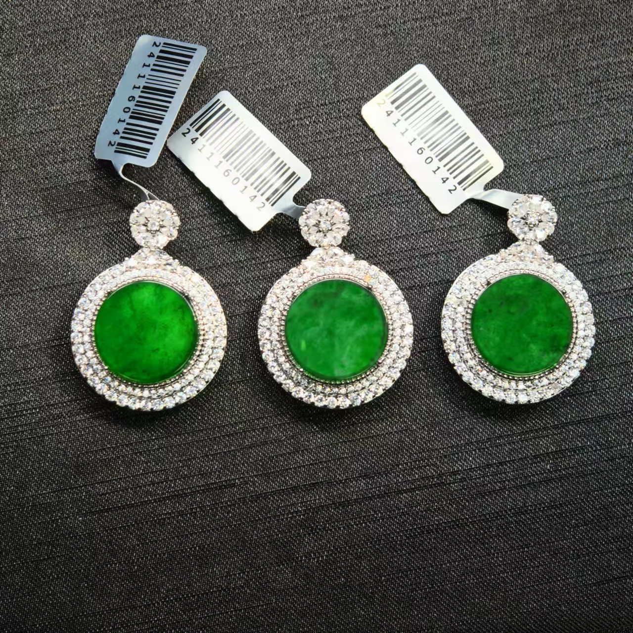 15960天然A货翡翠【无事牌】多样性发一个