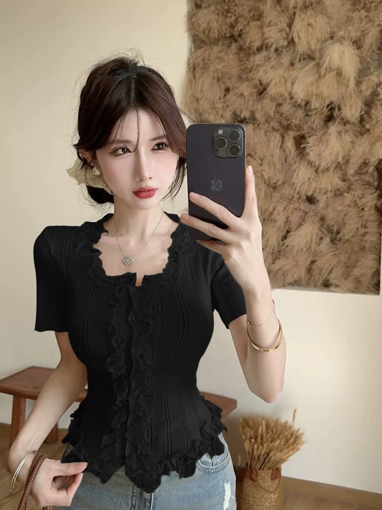 蕾丝短袖短款蕾丝方领显瘦T恤复古泡泡袖夏季纯欲洋气法式女上衣