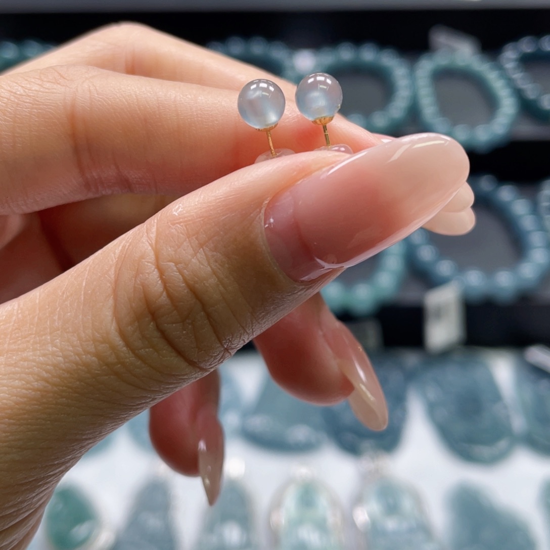 翡翠18K金镶嵌颈饰耳钉