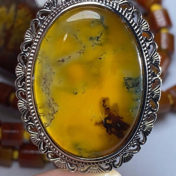 玛瑙/玉髓颈饰未镶嵌