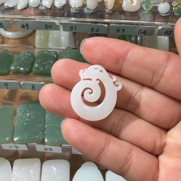 和田玉颈饰未镶嵌新疆和田玉龙（活动价）