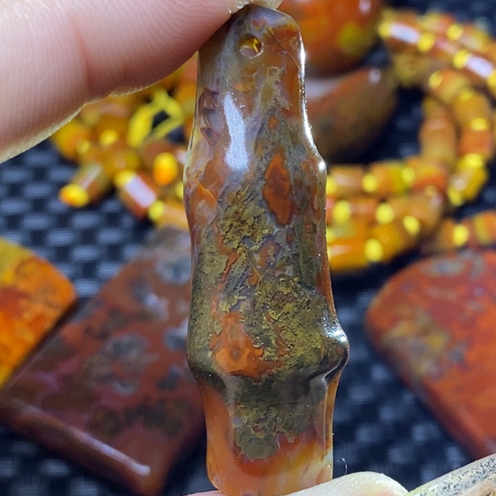 玛瑙/玉髓颈饰未镶嵌