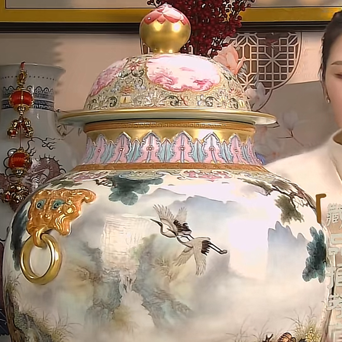 收藏/古玩清古月轩珐琅彩描金灵鹿将军盖罐