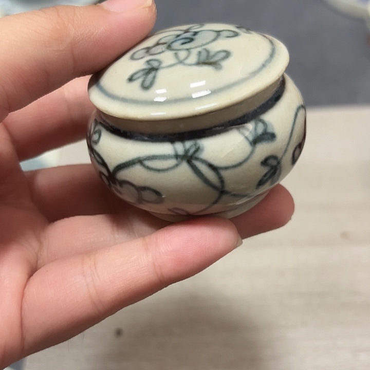 摆件中****人陶瓷工艺美术精品