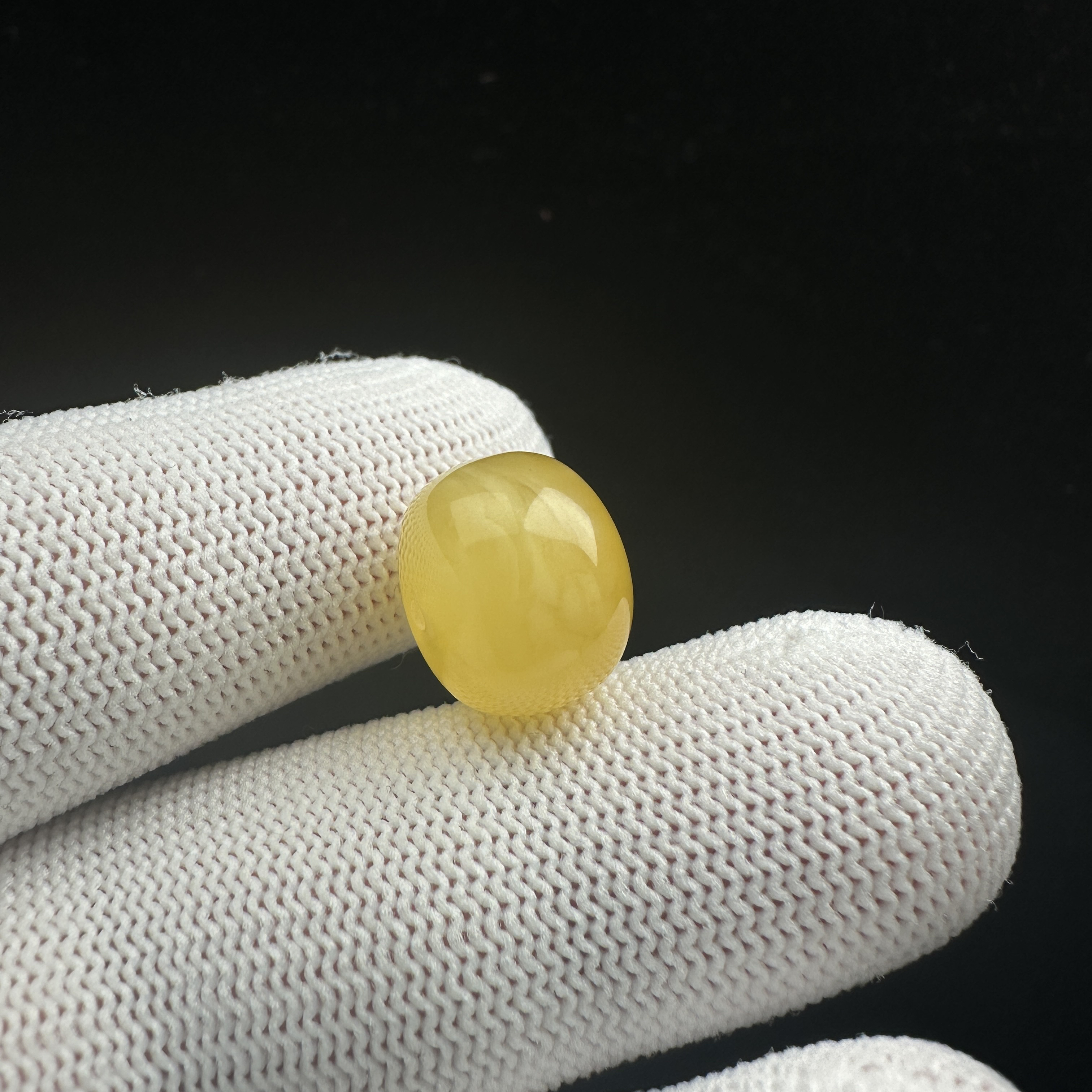 B3526天然原矿俄料蜜蜡 瑕疵墩子 14*11mm支持复检