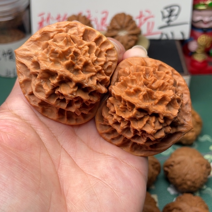 【闪购商品】文玩核桃吊坠“****整47.5帝王