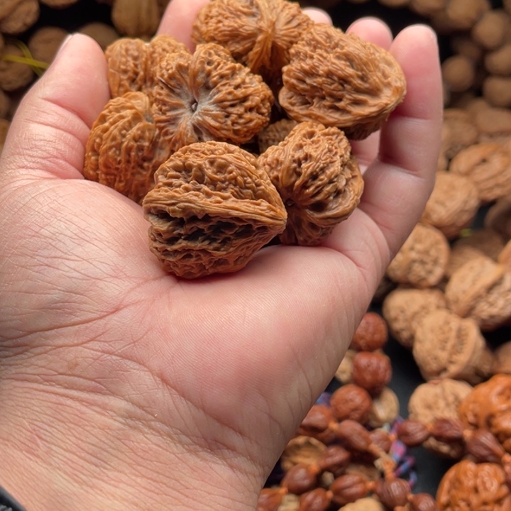 文玩核桃吊坠薛****弟2南疆石