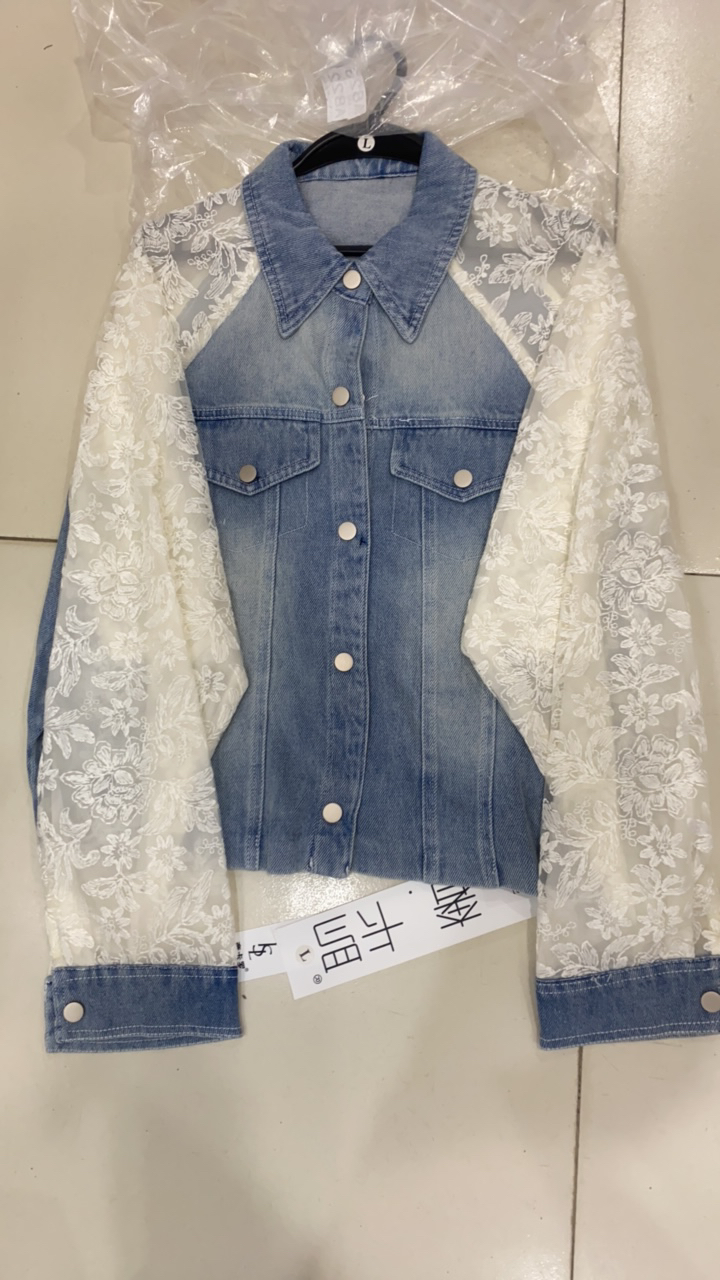 杨璇家精选杭州春季新品蕾丝袖外套5022