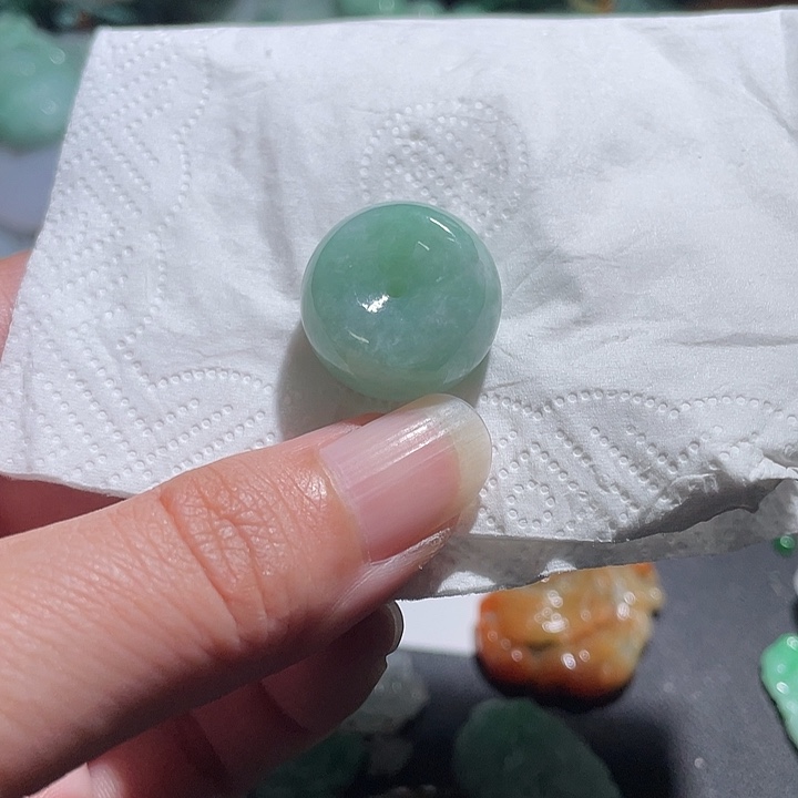 颈饰未镶嵌翡翠天