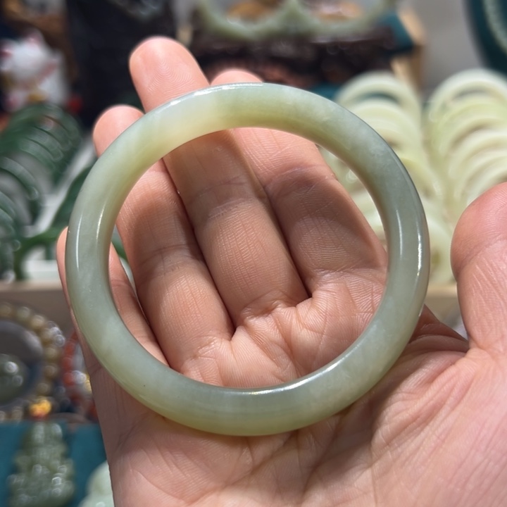 和田玉手镯未镶嵌57.2圈围6516