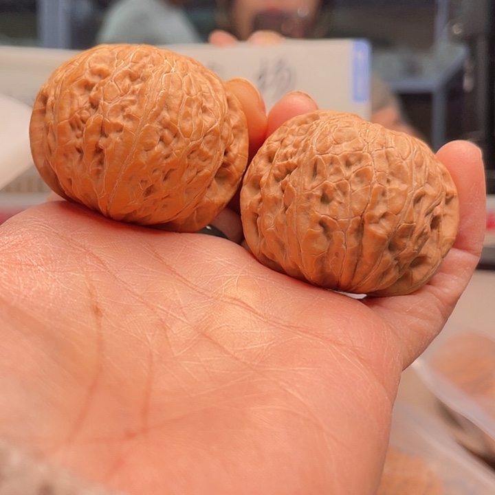 文玩核桃手串铁锤38.8……三点