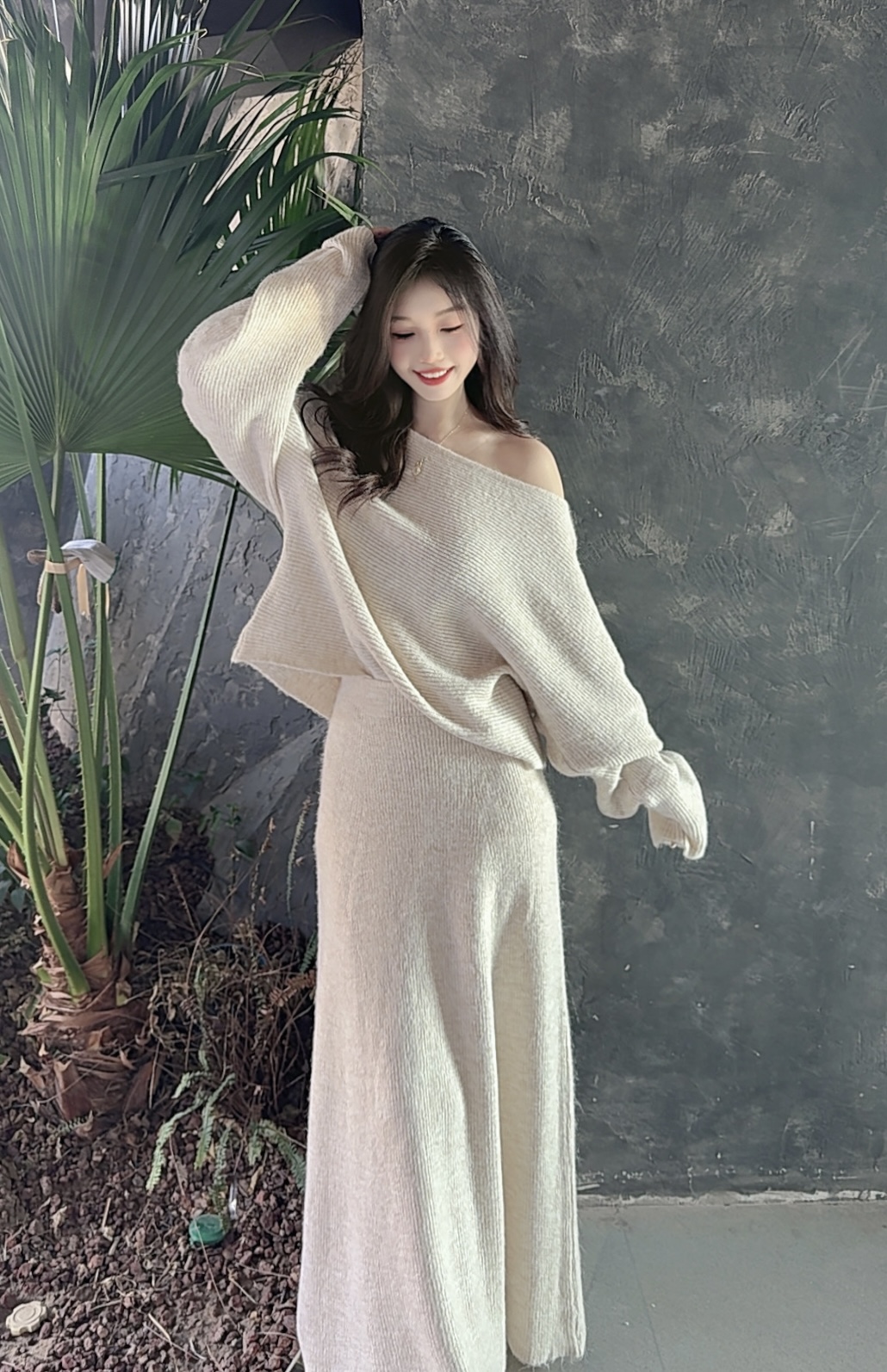 早秋法式慵懒松弛感穿搭针织裙子女2025新款露肩毛衣长裙套装
