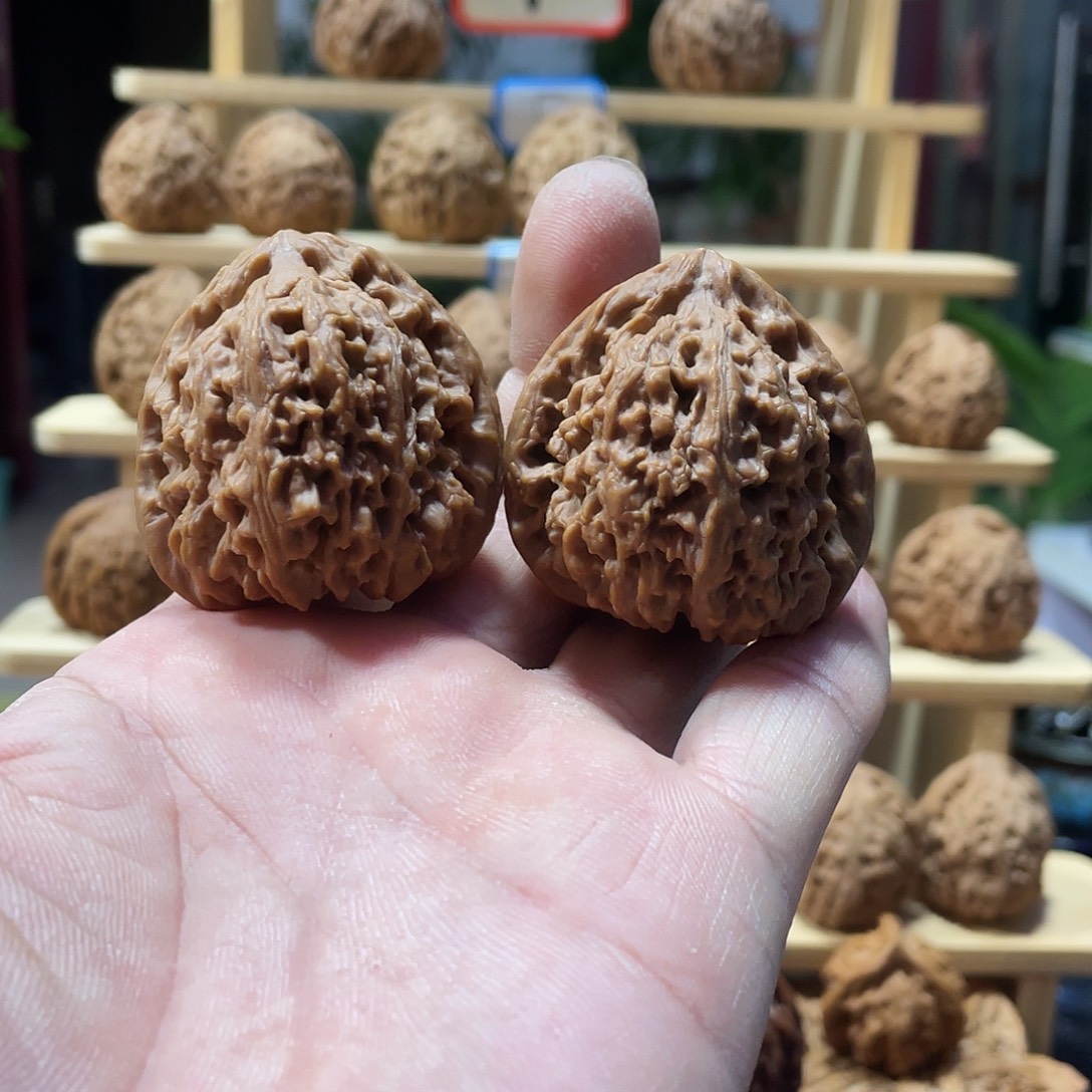 晴***3文玩核桃吊坠文玩核桃南将石