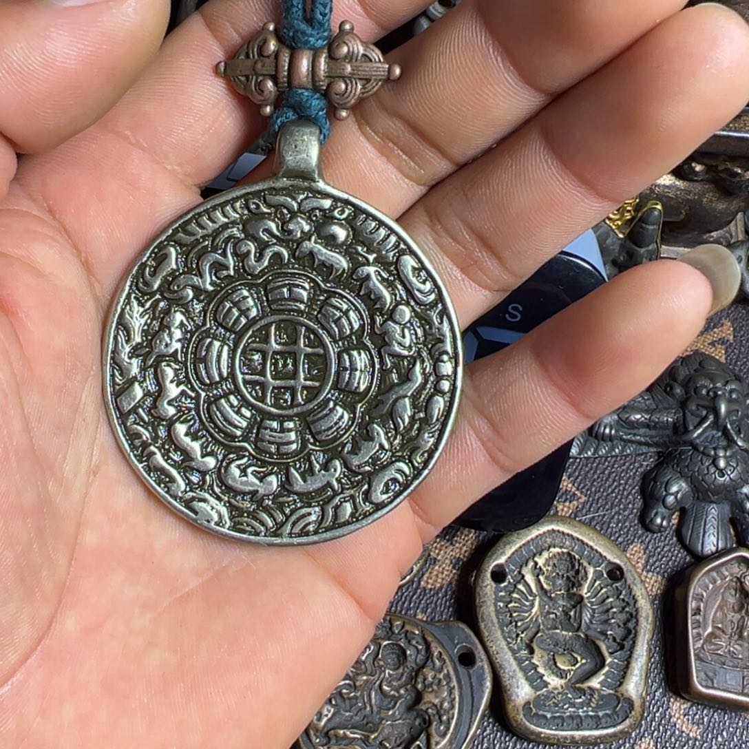 琉璃手工艺品老*伟谢谢