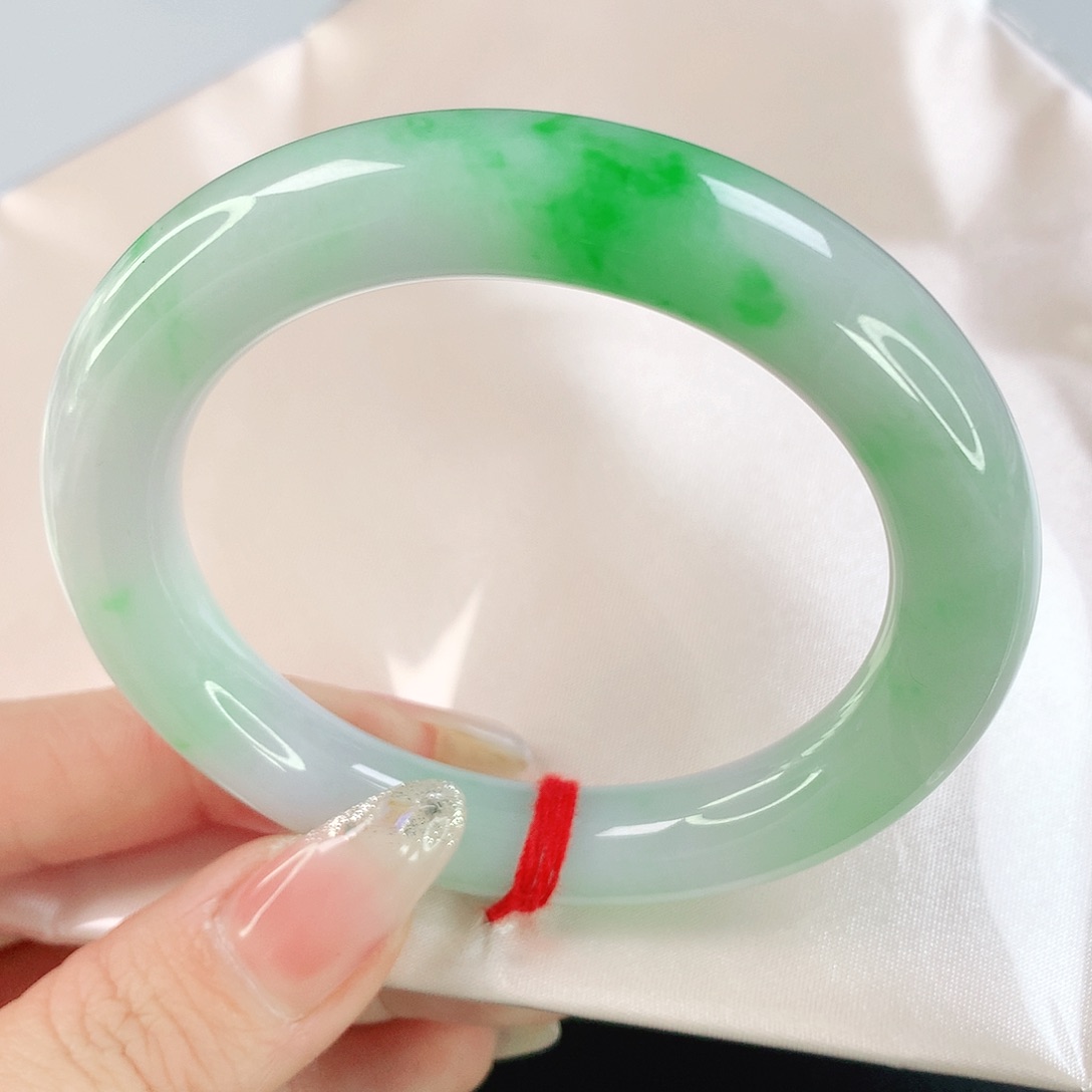 翡翠手镯未镶嵌5130翡翠