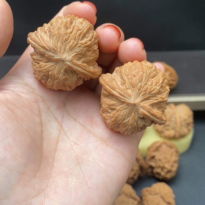 文玩核桃吊坠磨盘