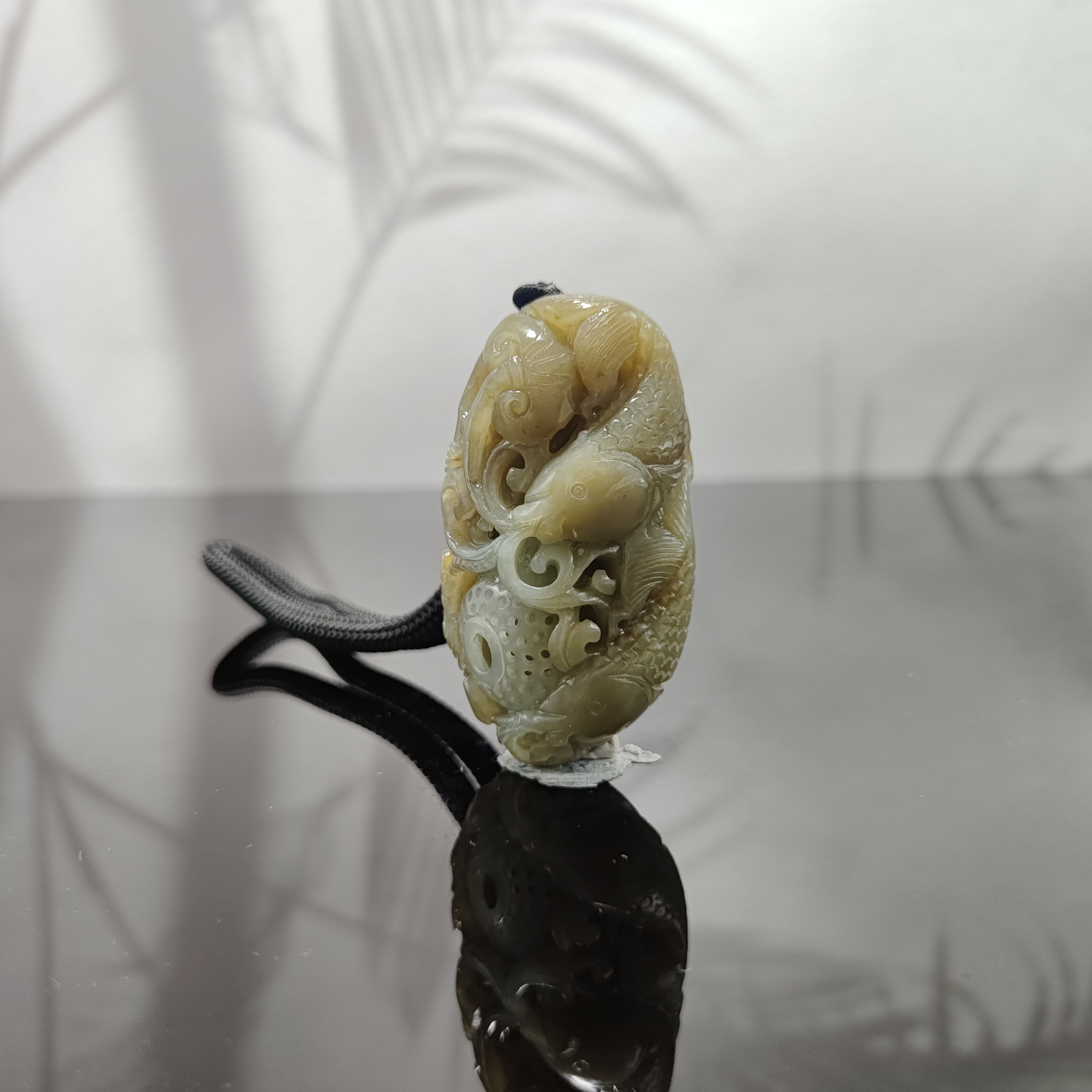 E和田玉莲年有余手把5153