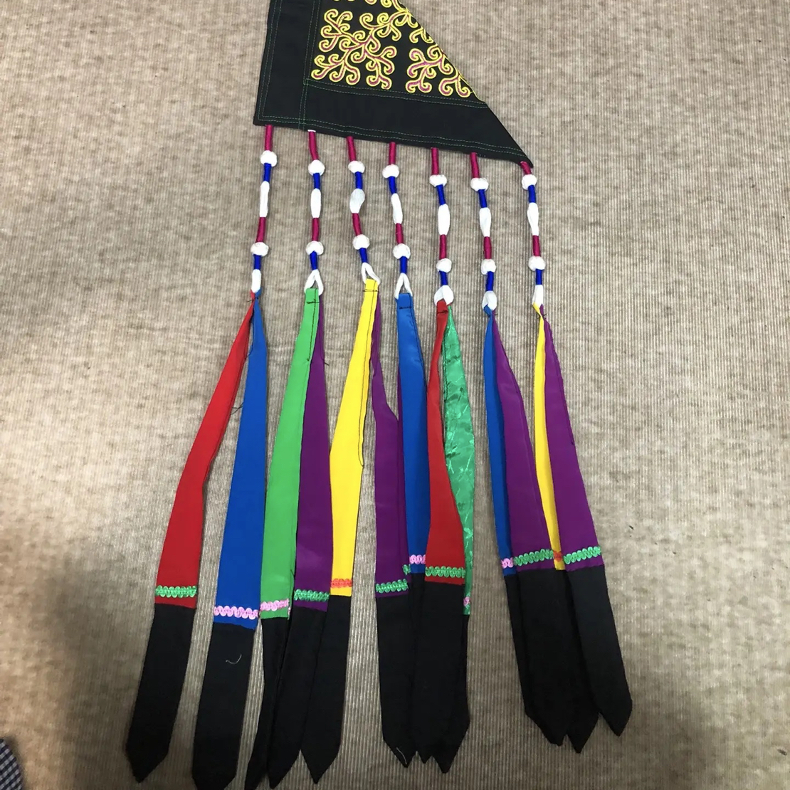 彝族手工装饰小三角包