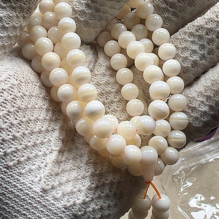 白玉菩提吊坠黄色2784