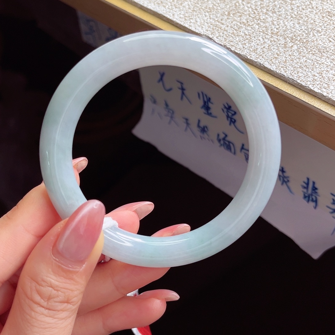 翡翠未镶嵌手镯手镯