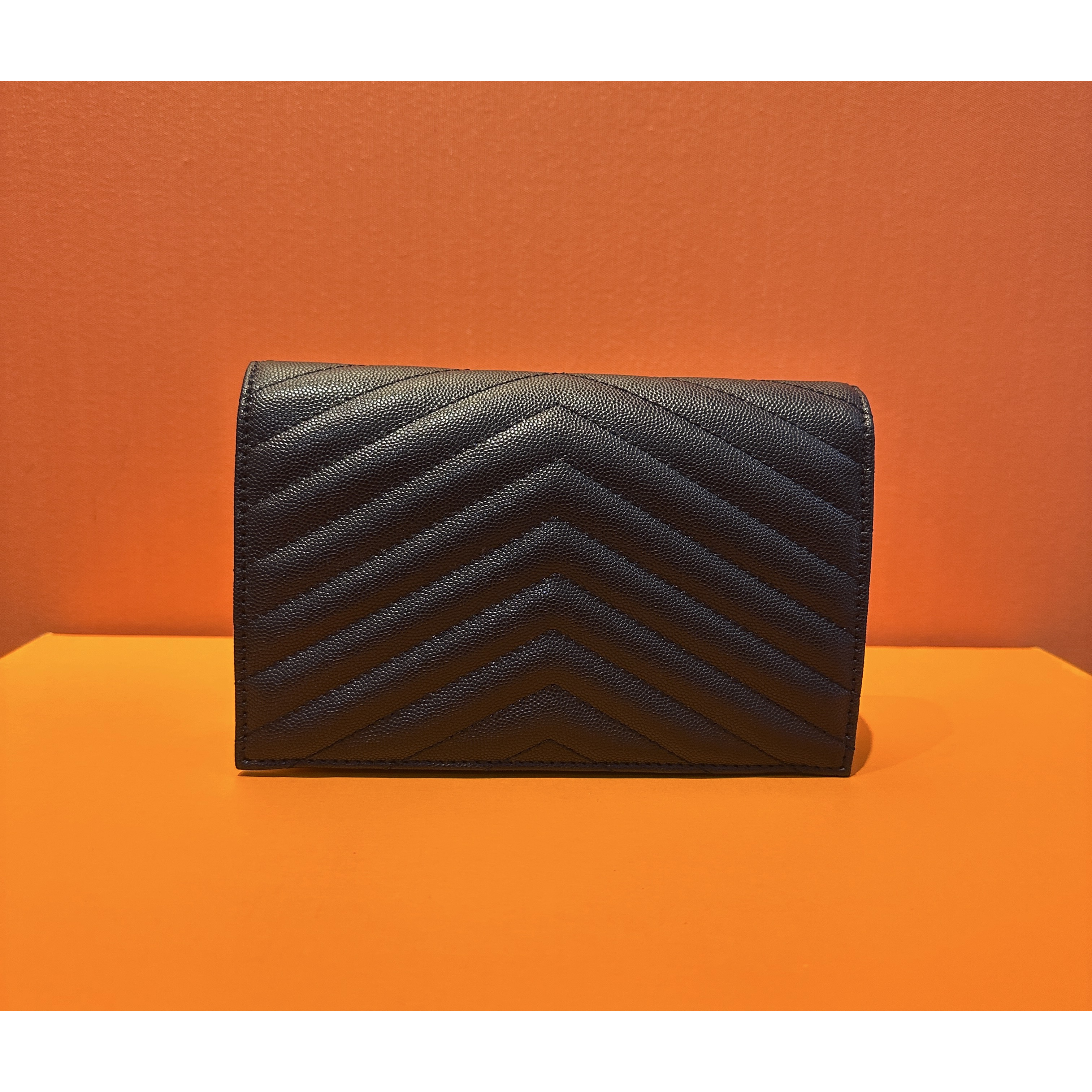 【福宝】高奢真皮女包时尚百搭便携黑白小v信封