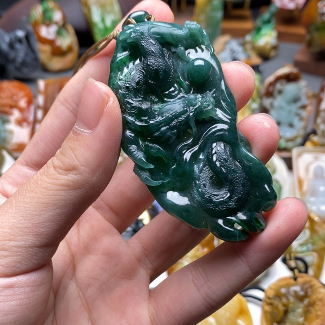 【闪购商品】翡翠颈饰未镶嵌东****厅一