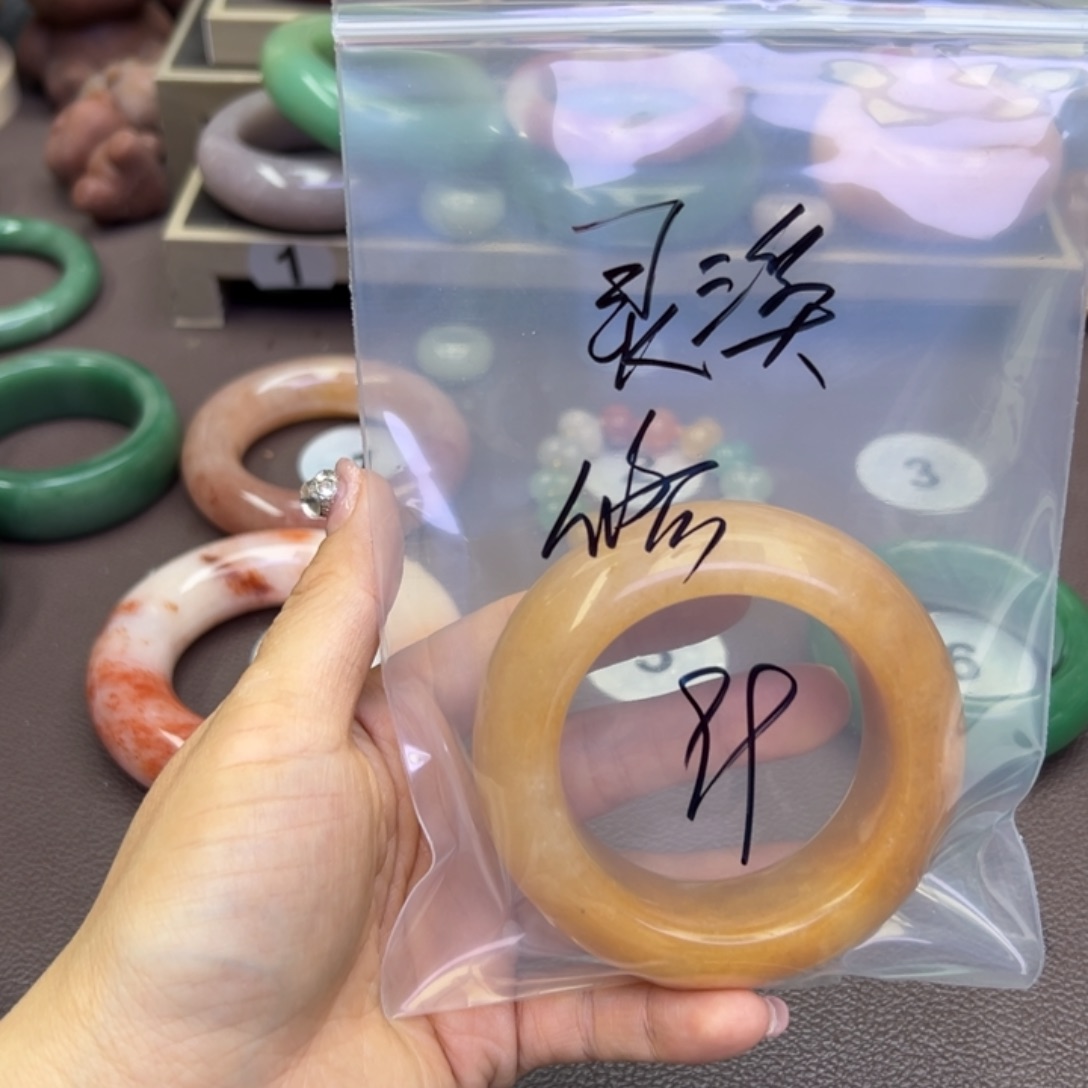 未镶嵌手镯石英岩玉?****、