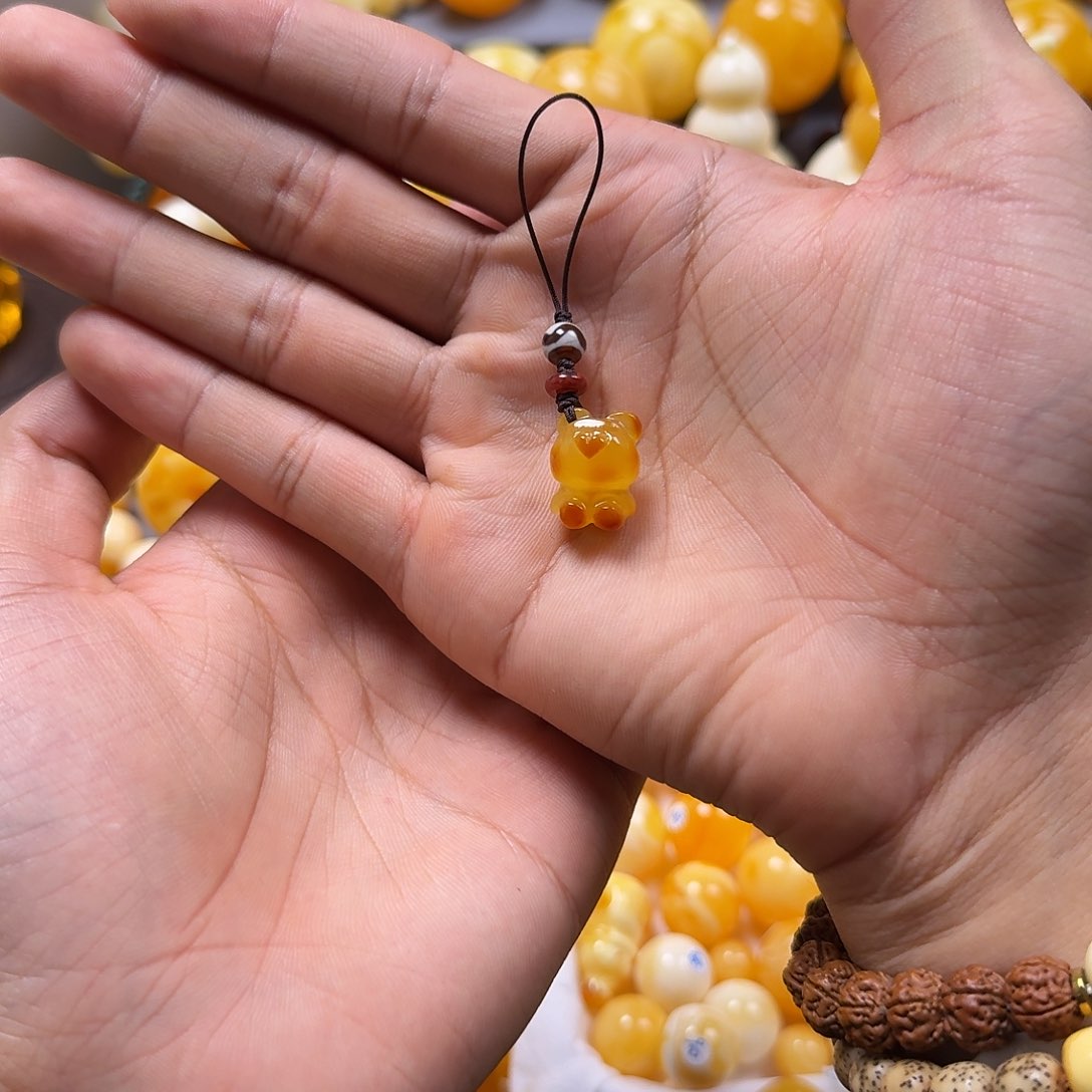 琥珀珠宝奇石未镶嵌