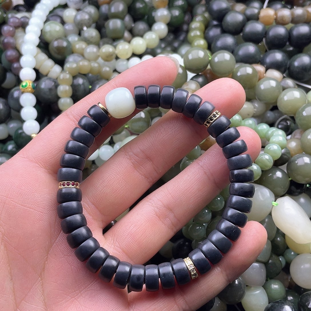 和田玉手串未镶嵌