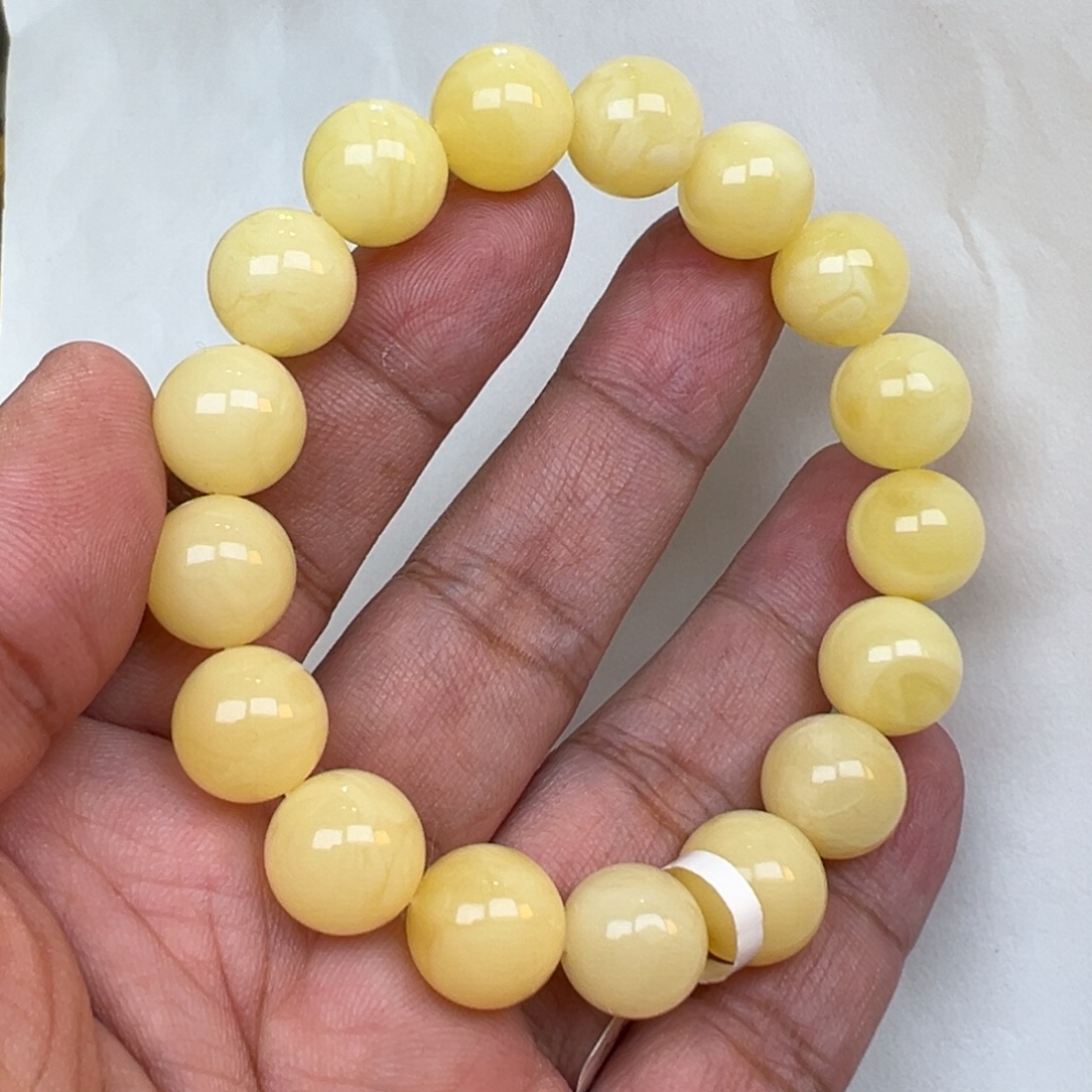 蜜蜡未镶嵌裸石12加19.3克