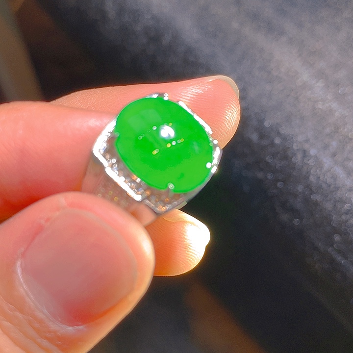 【闪购商品】翡翠颈饰银S925镶嵌翡翠