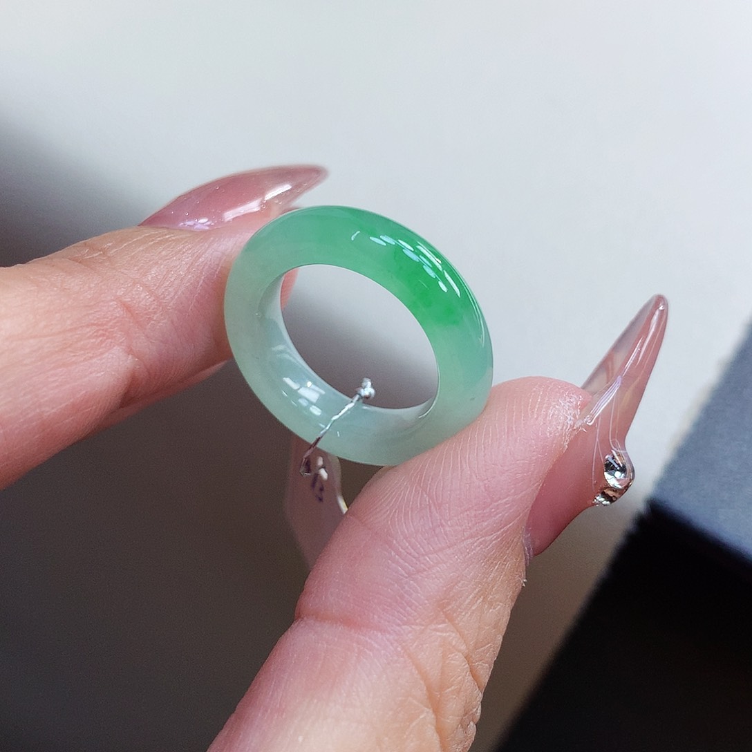 翡翠戒指未镶嵌10号