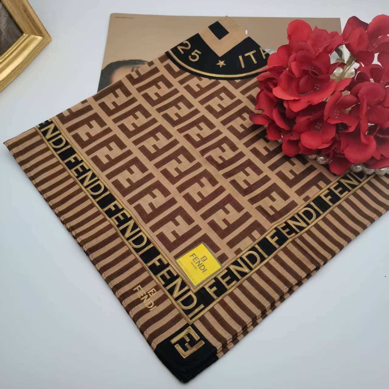 99新 FENDI/芬迪  海囤/芬迪/丝巾/xh93526