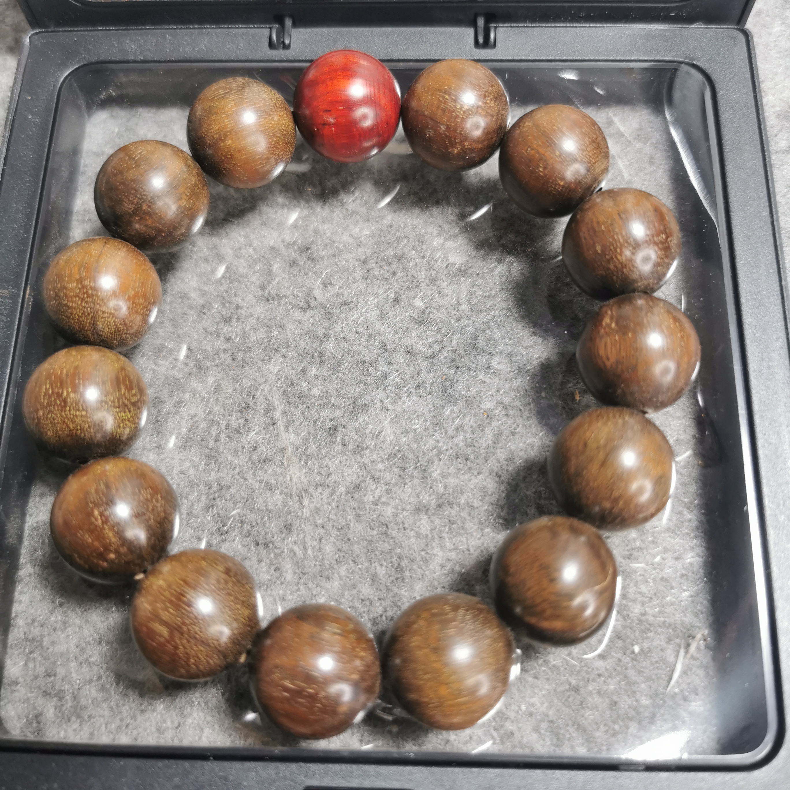 34，绿檀木加紫檀顶珠，卡15尺寸15颗精品无暇纯手工制作一物一拍