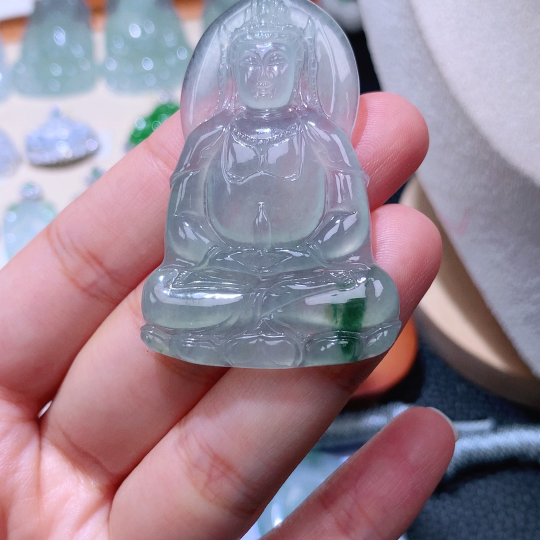 颈饰未镶嵌翡翠素衣